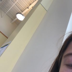 Meet your Posher, Chloe